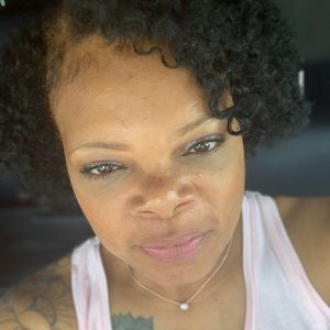 Meet your Posher, Rasheba